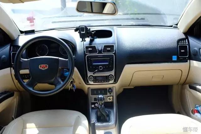 吉利帝豪ec7和715哪个好,吉利帝豪ec7油气混合版测试