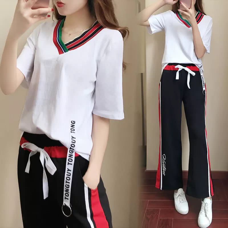 4月份可以穿春天裙子,适合旅游穿的秋冬女装