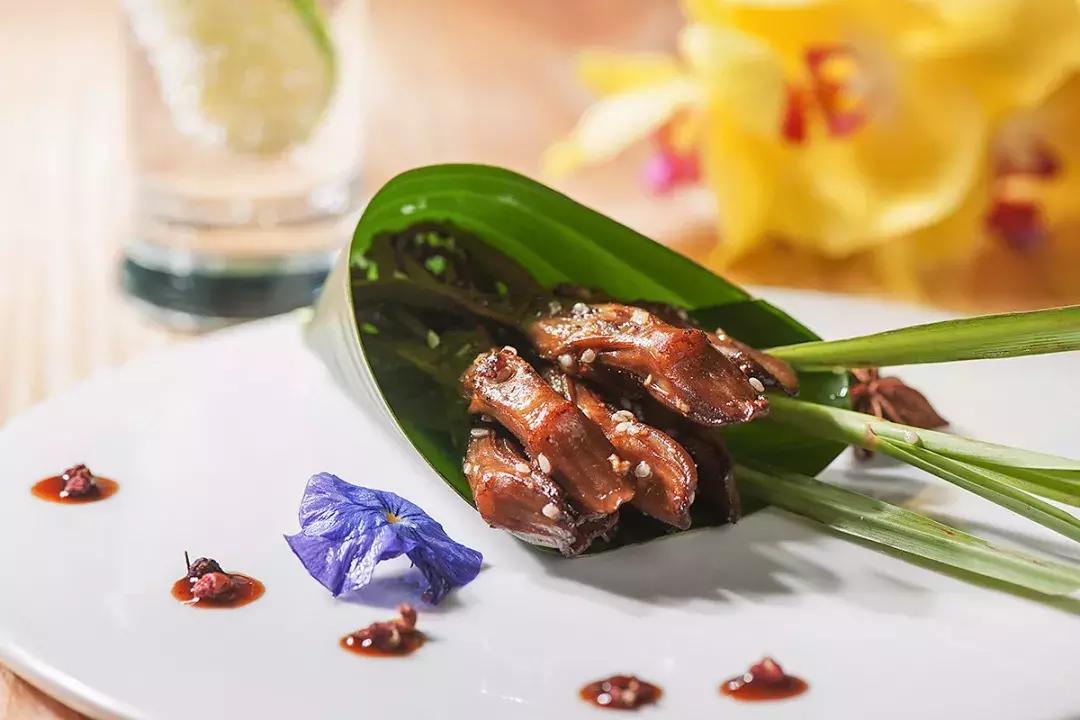 放弃法国巨额财产的法籍华裔回到上海，只为追求做出美食的梦想！