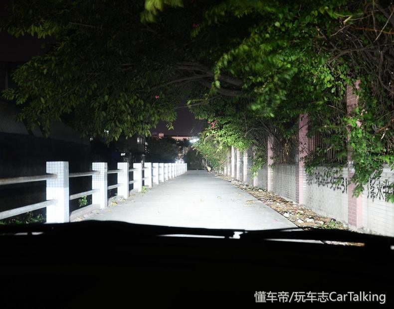 为什么大家得汽车都喜欢用LED大灯？LED大灯究竟好在哪？