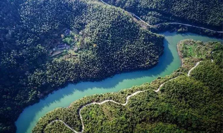 媲美九寨沟的碧湖潭，被誉为萍乡小三峡，是不可错过的世外仙境