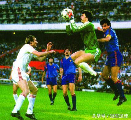 曾经辉煌的罗马尼亚足球,多次拿到欧冠冠军的球队