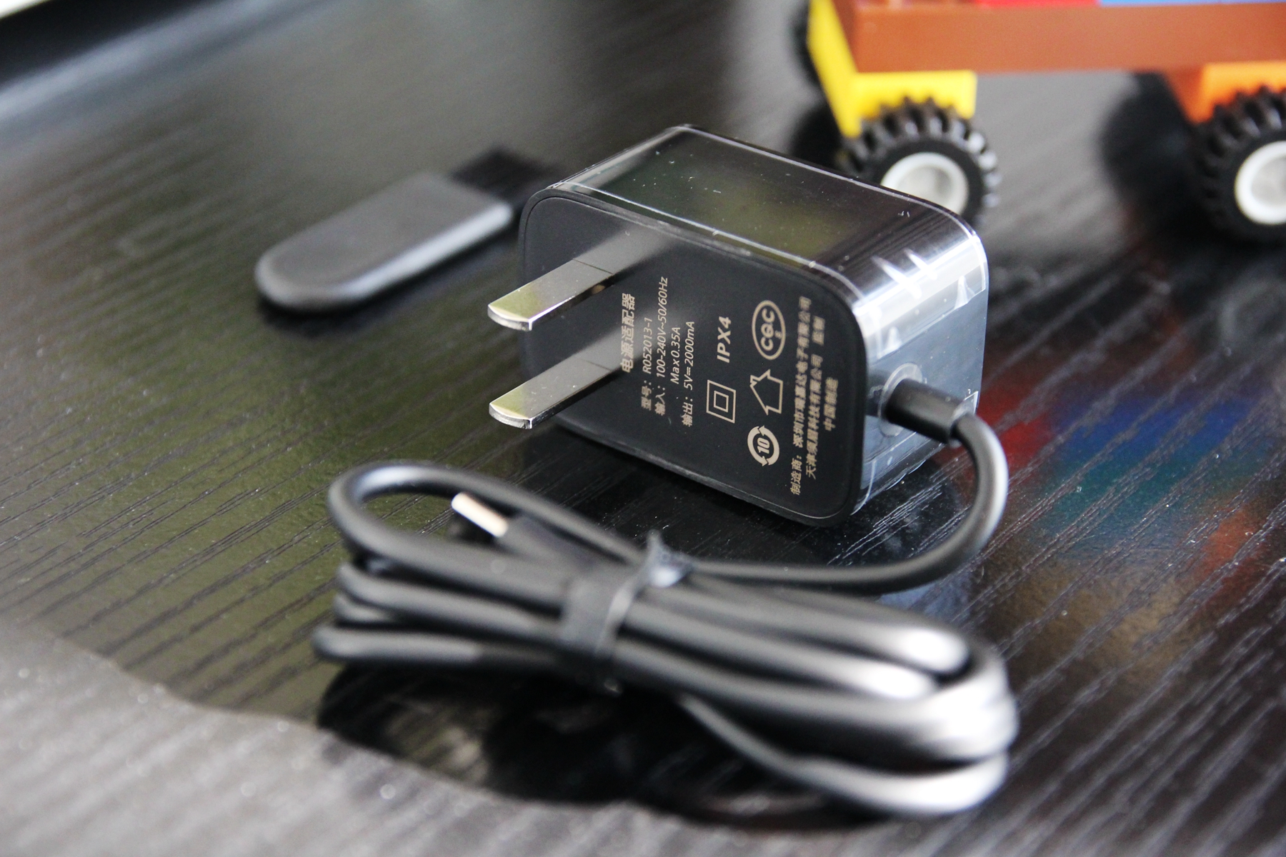 米家有品众筹完成度超1293%，这款须眉四刀头剃须刀有何魅力？