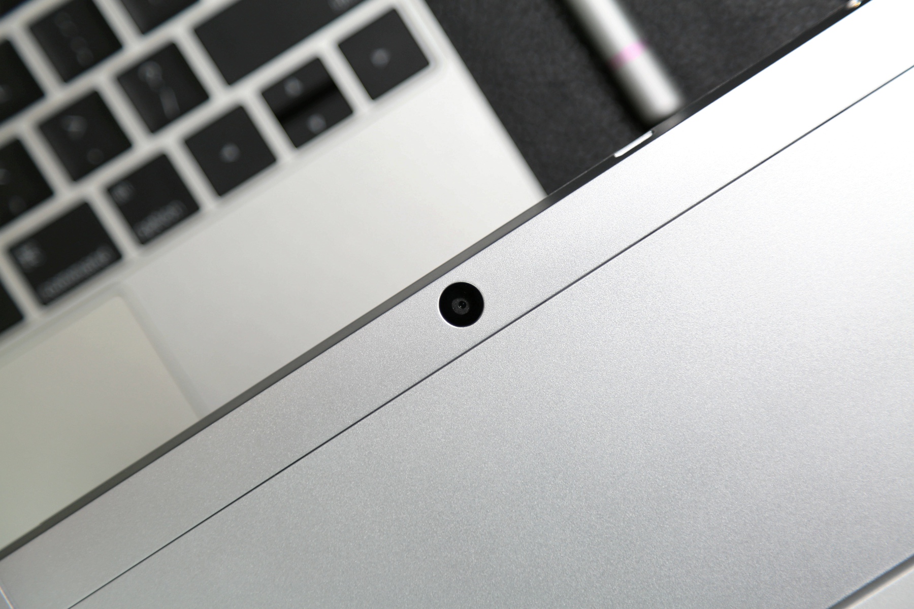 随身而行的移动办公室—VOYOi8MAX办公平板电脑