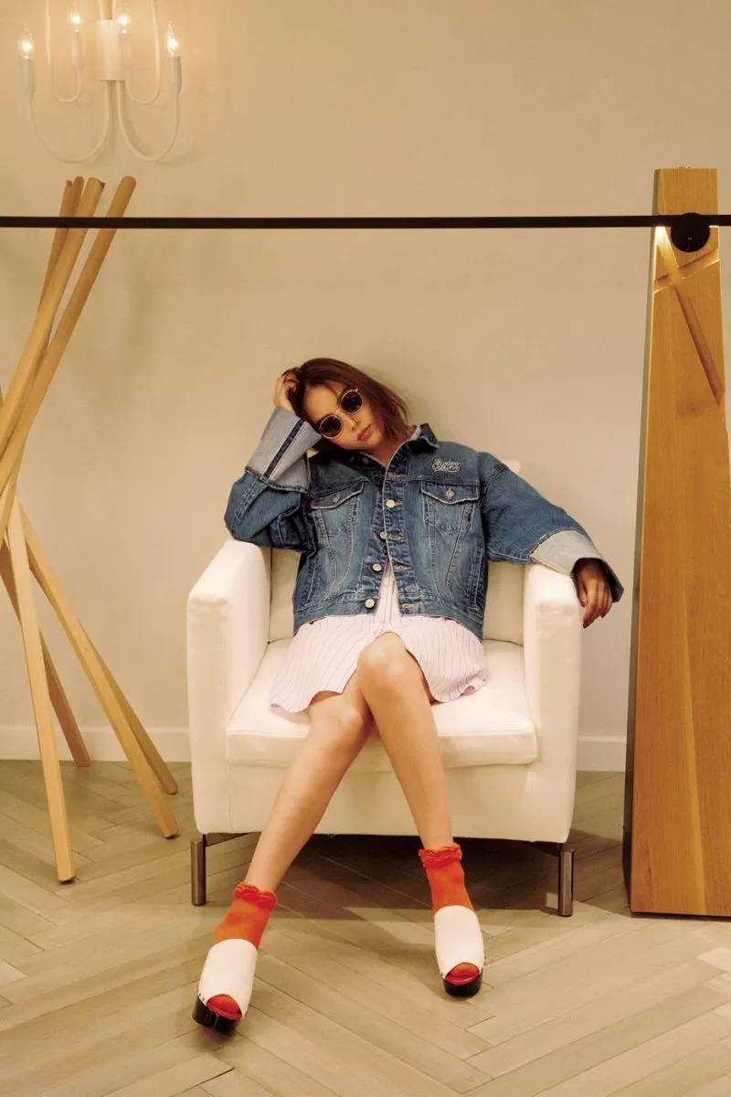 品牌杂志：用SLYrienda等限定品打造春季潮流休闲风-龙泽KAREN