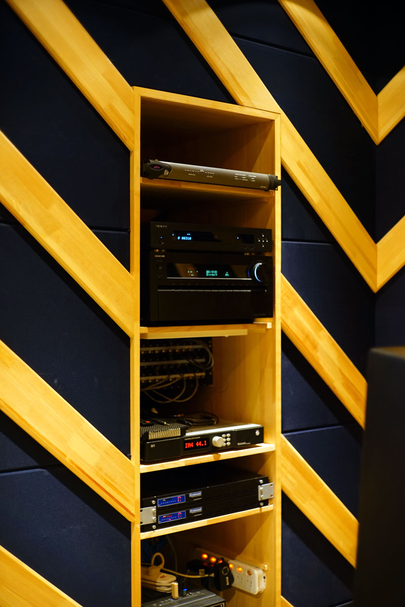 真力8050b两分频有源监听音箱 (真力有源监听音箱1038)