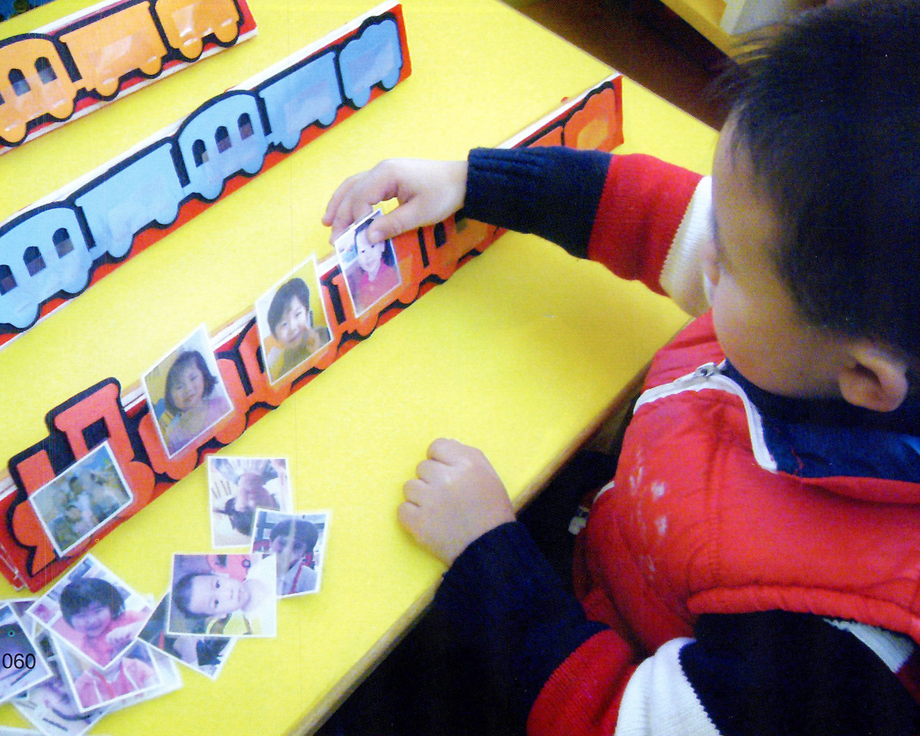 幼儿园小班糖果屋区角活动安排表,幼儿园区角活动记录表小班详细