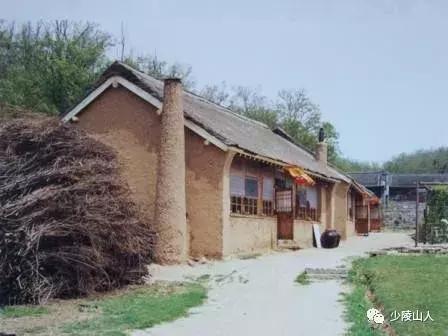 东北风情【八十三】呼兰式的烟筒（作者：郑旭东）