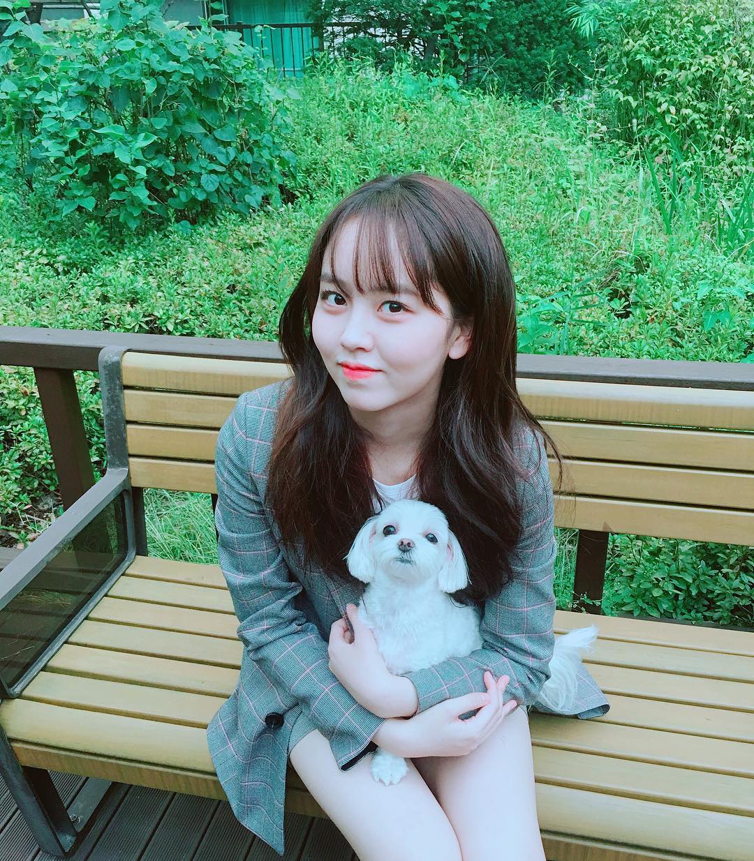 脸上种了樱桃草莓？郑爽崔雪莉的“果汁脸”怎么画出来？