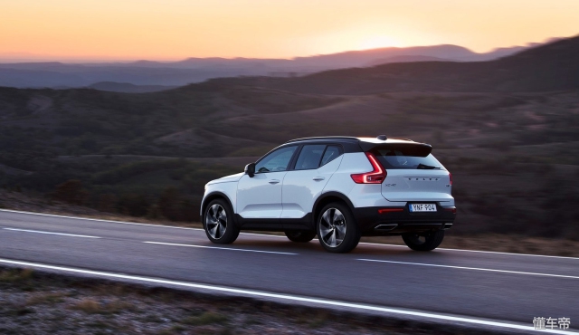 售价23万起豪华suv又迎来新挑战者,25万左右suv推荐豪华品牌