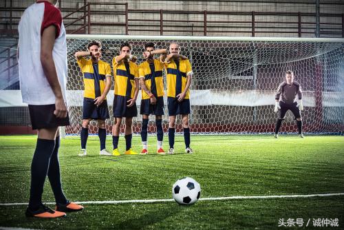 足球和女人你选哪个,足球和女友二选一