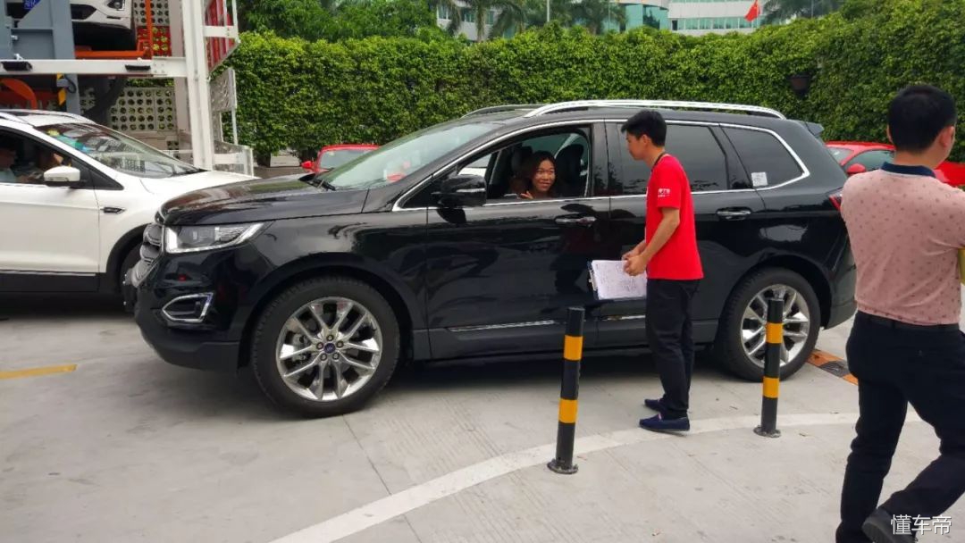 我用一包七星蓝莓爆珠的代价，发现了天猫自动售车大楼背后的秘密