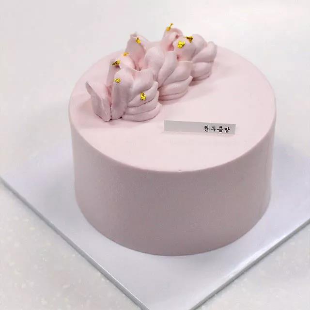 八齿裱花嘴奶油蛋糕简单造型,小孩子奶油蛋糕造型简单