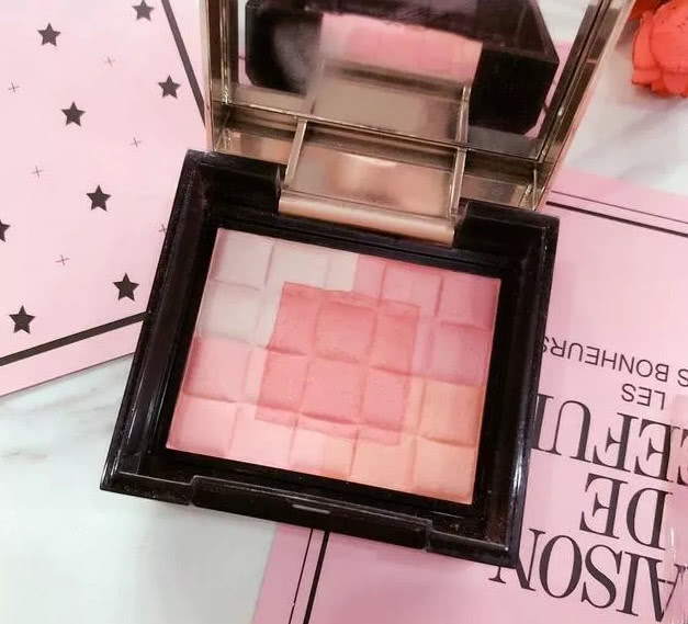 dior黄皮深唇素颜唇膏推荐,dior保湿闪亮魅惑唇膏