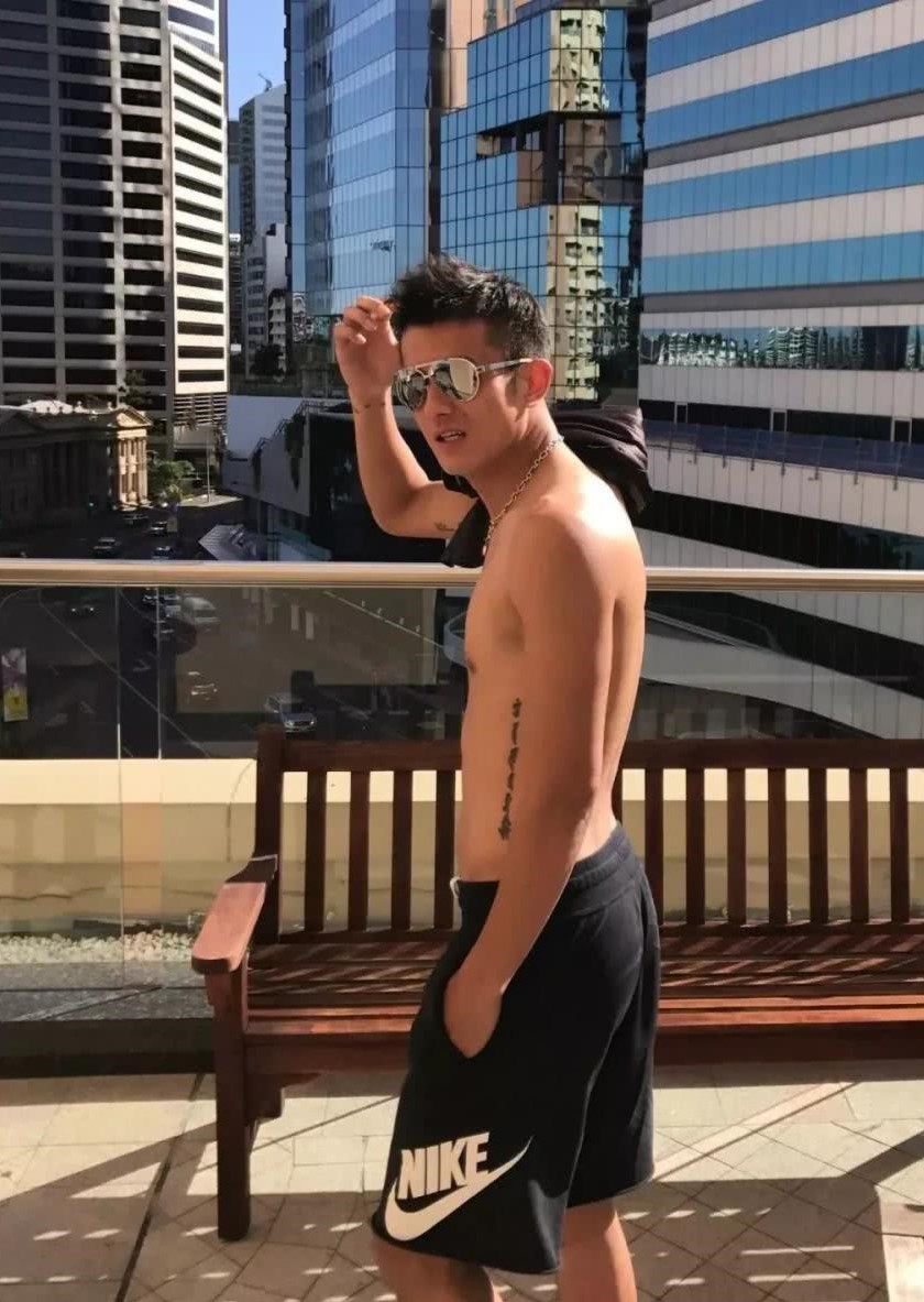 职业足球队沉浸式更衣室,足球运动员的更衣室