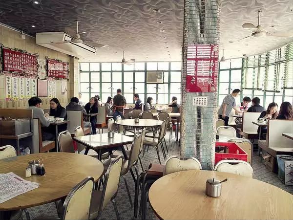 四月我们一起去旅行,4月我们一起去看海好吗