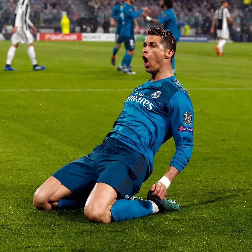 一脚惊世骇俗的世界波，终于圆了总裁的倒钩梦！