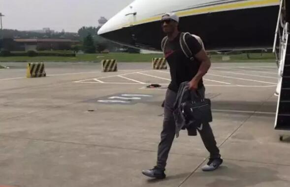 回忆篇从青涩到成熟记忆里的黑曼巴 ----科比战靴系列