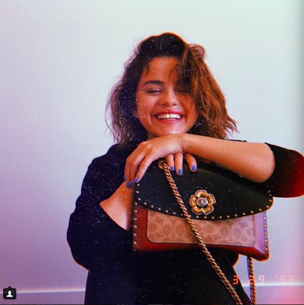 赛琳娜得病贾斯汀哭了吗,赛琳娜精神崩溃