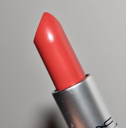 栽过这几款热门口红的坑，一涂上嘴整个人都不好了！千万别跟风买