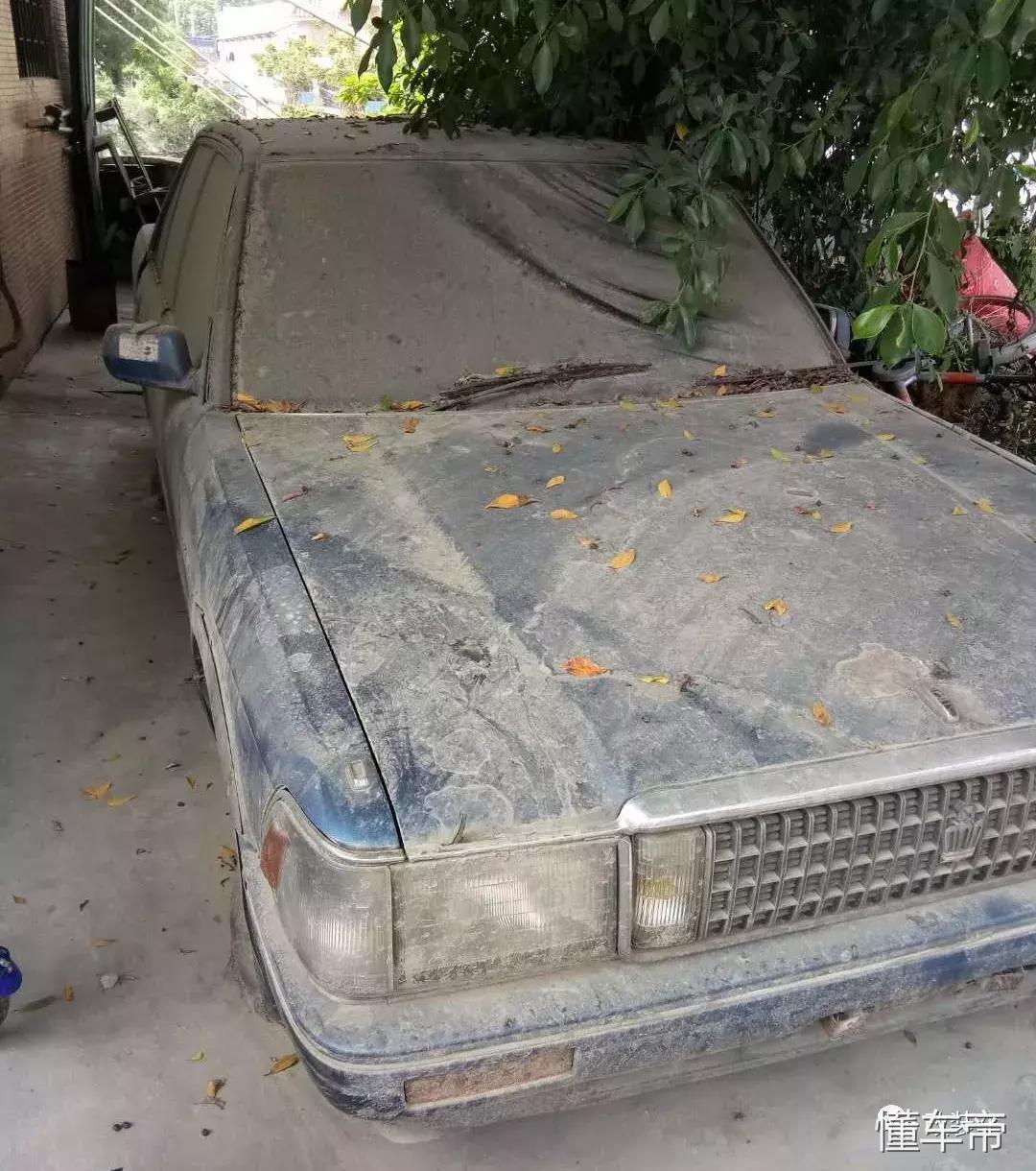 当年价值百万的凌志LS400被黄标报废，场面真是太残忍了！