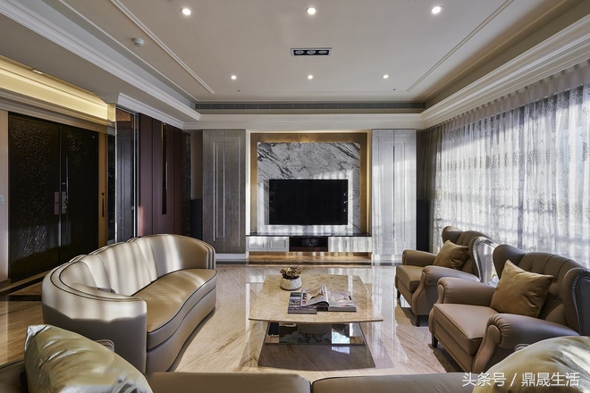 鼎晟大理石瓷砖搭配微晶石鱼肚纹背景墙打造经典传世之美