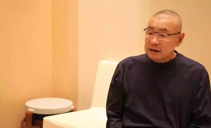 香港十大枭雄刘銮雄炒股,刘銮雄如何从股市狙击手变为港姐