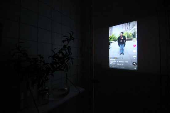 冒死闯进各大互联网企业厕所*拍偷**，没想到厕所之王竟然是......