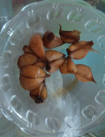 糖醋蒜的正确腌制方法家庭版,正确糖醋蒜的腌制方法