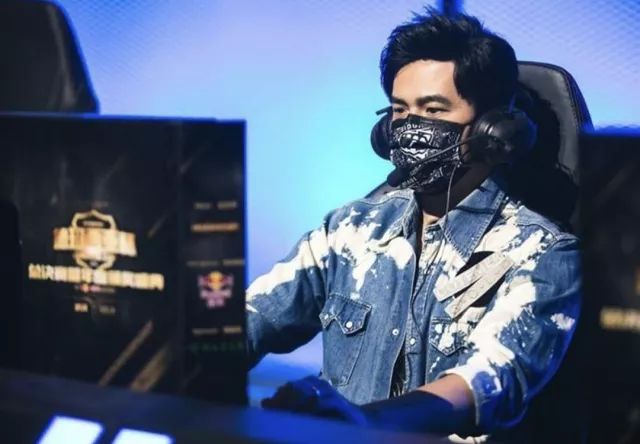 周杰伦帝舵领潜,周杰伦帝舵被夸