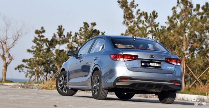 韩系车起亚福瑞迪到底好不好,韩系二手车起亚福瑞迪自动挡