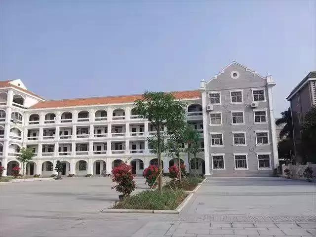 厦门岛外省优学区房,厦门好的小学学区房价格多少