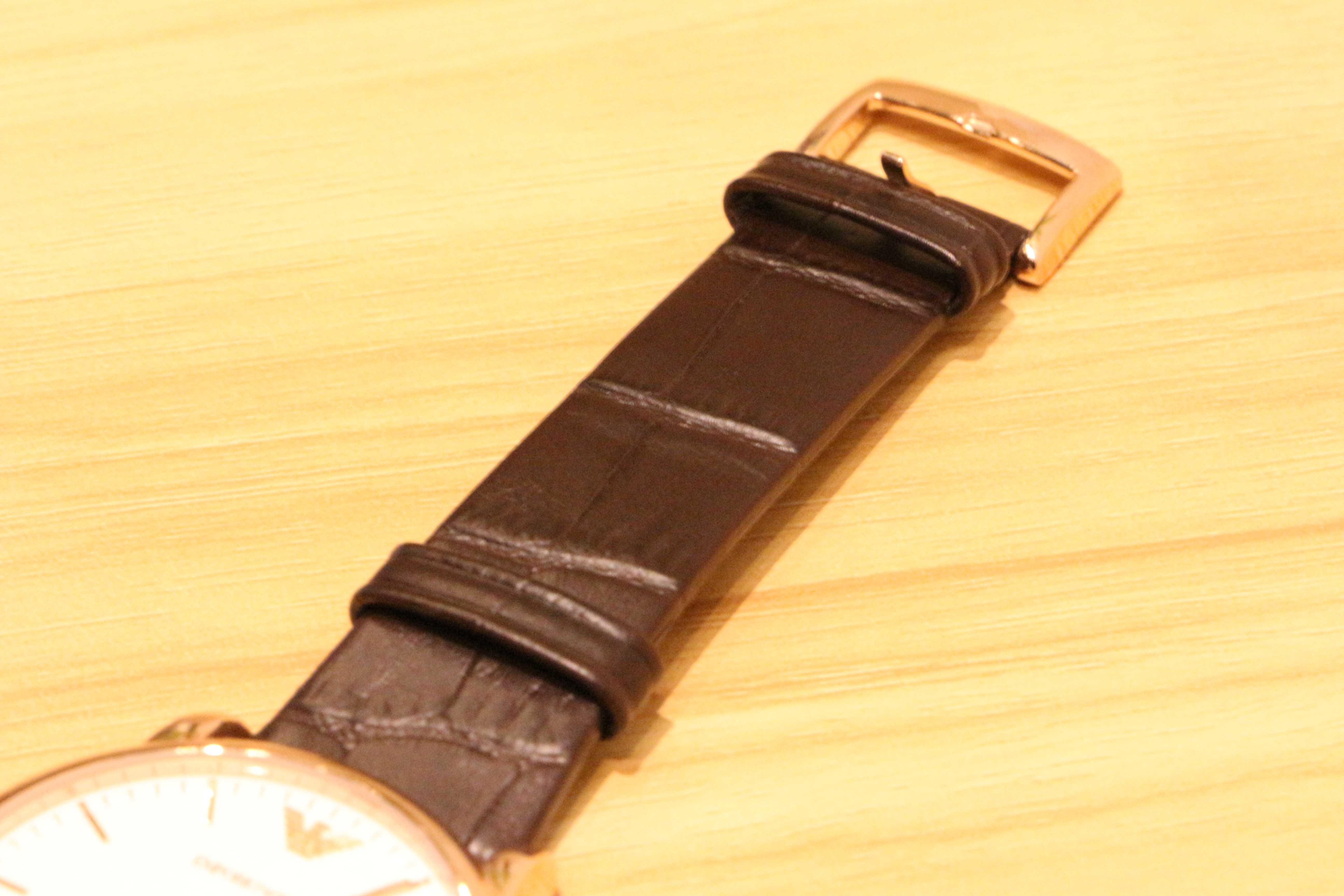 阿玛尼从来不缺仪式感,阿玛尼男款手表复古