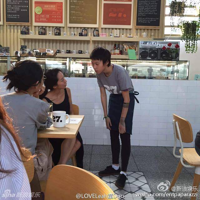 菲已入佛,唯已成仙,留童一个在人间