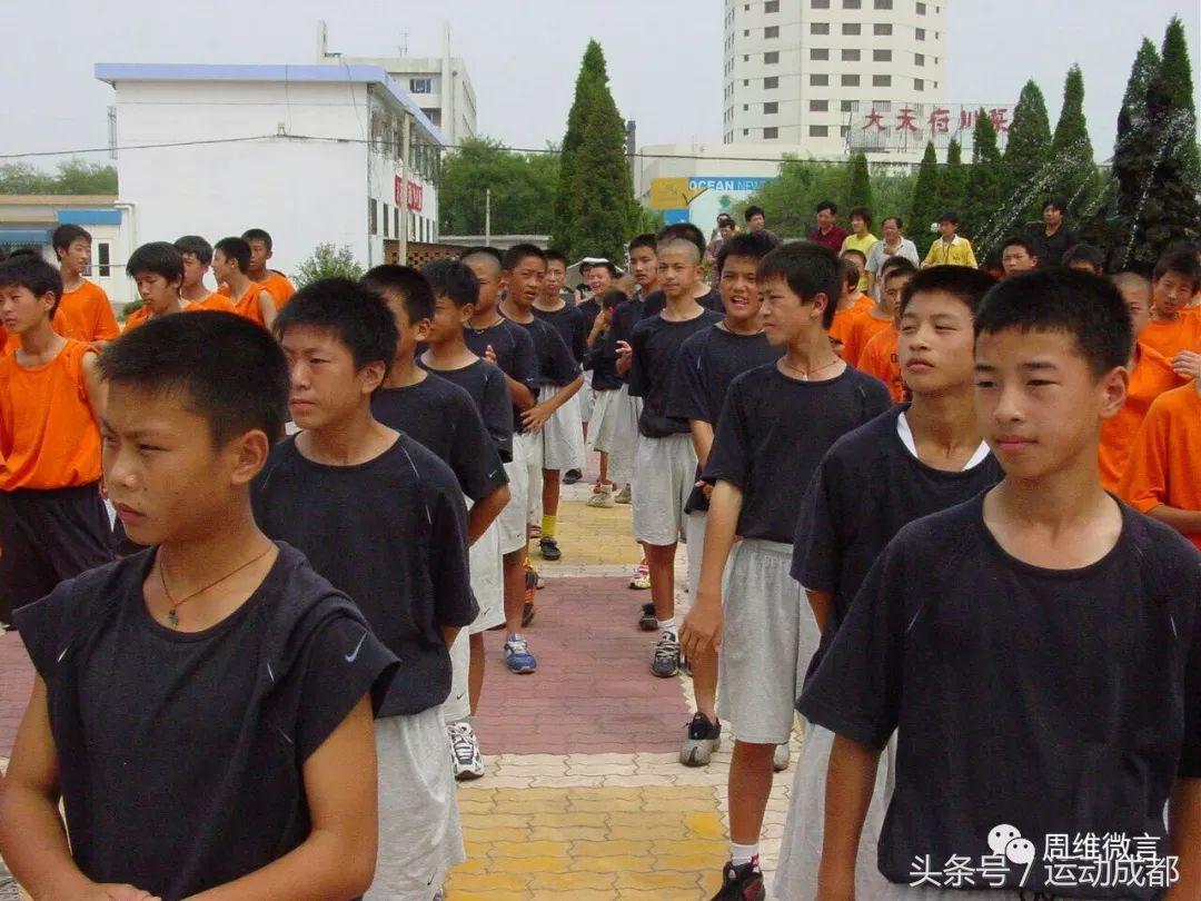 独家|带你认识成都兴城8号——老鬼