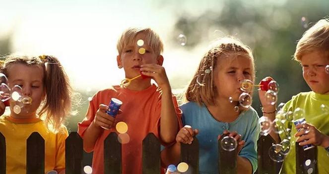 夏天带宝宝度假颜控麻麻这些品牌请了解一下!Littlehotdogwatson