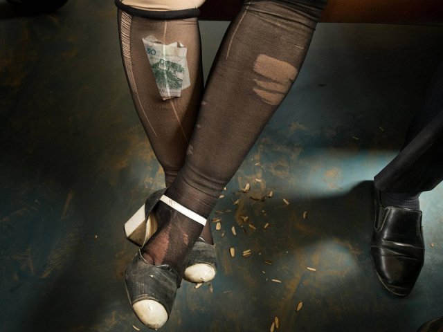 “黑丝”的魅力为何男人难以抵御？原来是因为……