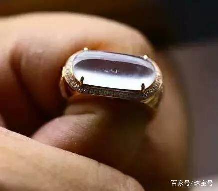 翡翠手镯断了怎么补救,玉手镯断了怎么补救最好