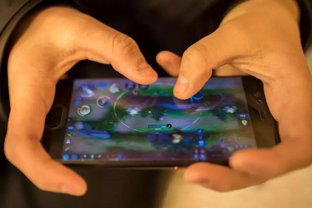 不限量流量卡免费吗,全国不限量流量卡是真的吗