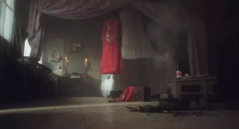 口欲的施虐到*欲情**的压抑，从程蝶衣的阉割到真虞姬的自刎