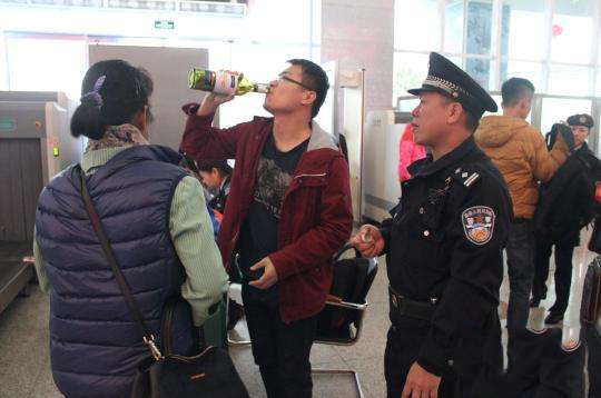 乘坐高铁火车葡萄酒能安检带吗,密封无酒标葡萄酒怎么过火车安检