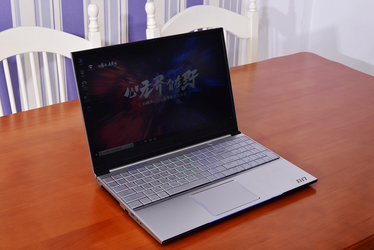 机械师f117-v26游戏本怎么样,机械师f11717.3英寸2k高端游戏本