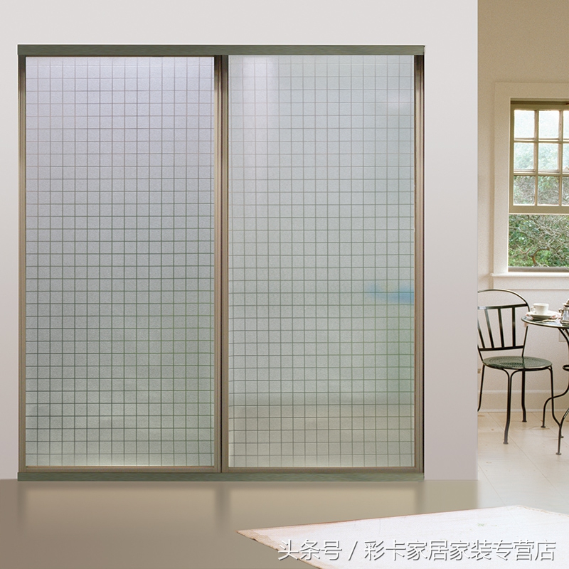 玻璃贴膜免胶与自粘贴哪个好,玻璃贴膜有胶和无胶的区别是什么