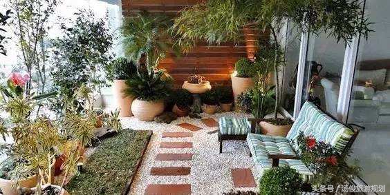 卧室阳台地面铺什么最好,阳台地面铺什么好看又防水