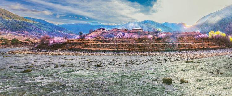 甘孜丹巴美女谷,甘孜藏族自治州美人谷