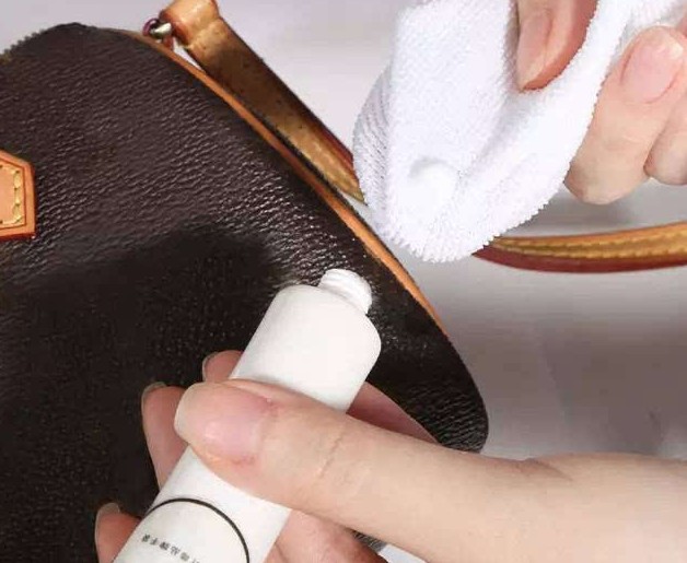 名牌包包的保养及护理,长春奢侈品包包护理保养修复