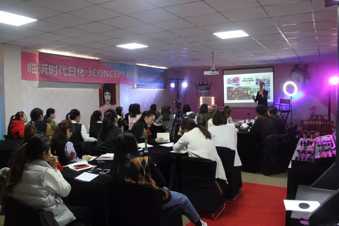 3ce丝滑细腻奶茶色,3ce新品春日氛围