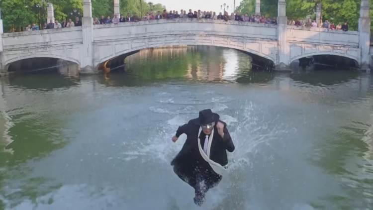 开眼界了，还有这种类型的抗日雷剧