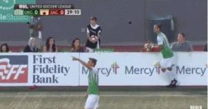 少林足球中足球经典片段,少林足球经典凌空抽射