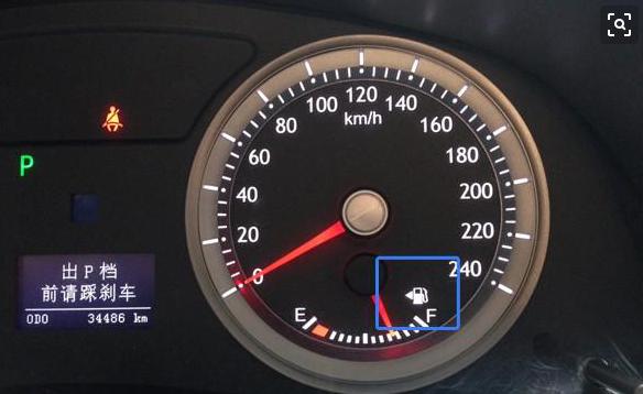 哪些车有彩色仪表盘灯光,车仪表盘灯都是什么灯光